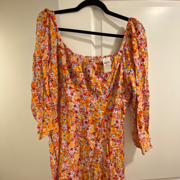 Bright Floral Long-Sleeved Sundress NWT - Picture 4 of 4